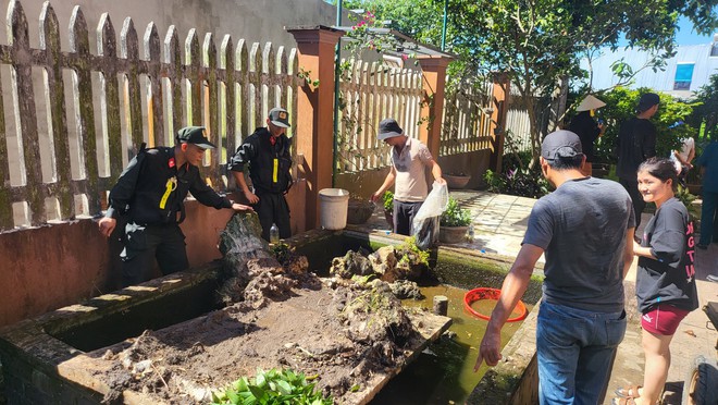 Người dân tự nguyện bàn giao mặt bằng thi công cao tốc Quảng Ngãi - Hoài Nhơn- Ảnh 20. Người dân tự nguyện bàn giao mặt bằng thi công cao tốc Quảng Ngãi - Hoài Nhơn- Ảnh 20.