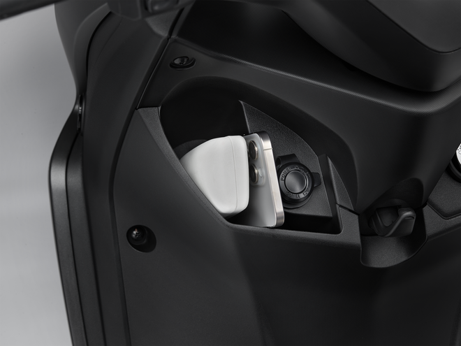 Tân binh xe tay ga Yamaha LEXi giá từ 48,5 triệu đồng tại Việt Nam- Ảnh 8. Tân binh xe tay ga Yamaha LEXi giá từ 48,5 triệu đồng tại Việt Nam- Ảnh 8.