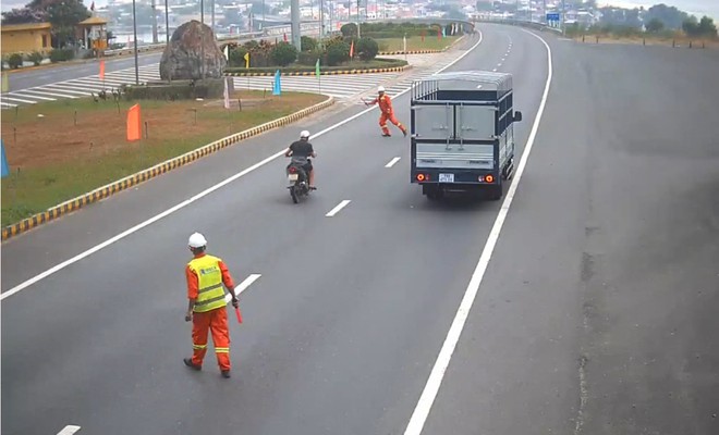 Mô tô, xe máy chạy bất chấp qua hầm Hải Vân, gây mất ATGT, hiểm họa TNGT- Ảnh 7.