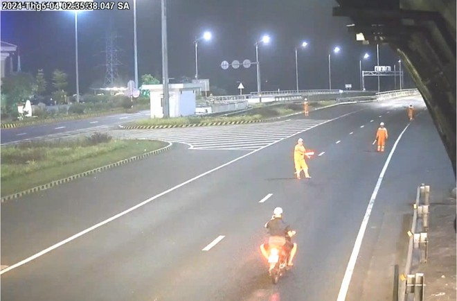 Mô tô, xe máy chạy bất chấp qua hầm Hải Vân, gây mất ATGT, hiểm họa TNGT- Ảnh 5.