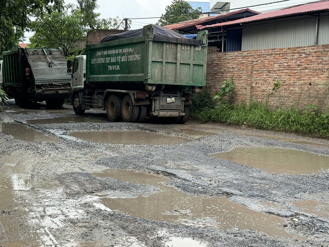 Cận cảnh: Tỉnh lộ 35 xuống cấp nghiêm trọng, TNGT liên tiếp xảy ra- Ảnh 9.