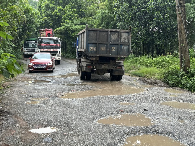 Cận cảnh: Tỉnh lộ 35 xuống cấp nghiêm trọng, TNGT liên tiếp xảy ra- Ảnh 14.