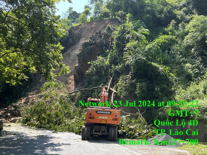 Khẩn trương khắc phục điểm sạt lở trên QL 4D đoạn qua TP. Lào Cai- Ảnh 1.