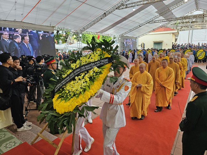 Thầm lặng đảm bảo ATGT ngày Quốc tang Tổng Bí thư Nguyễn Phú Trọng- Ảnh 5.