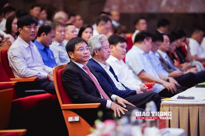 Nửa thế kỷ kiến tạo chiến lược phát triển giao thông- Ảnh 4. Nửa thế kỷ kiến tạo chiến lược phát triển giao thông- Ảnh 4.