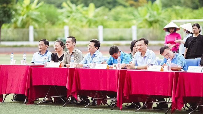 Khai mạc Giải bóng đá ngành GTVT Cup Tạp chí GTVT lần thứ III năm 2024- Ảnh 2.