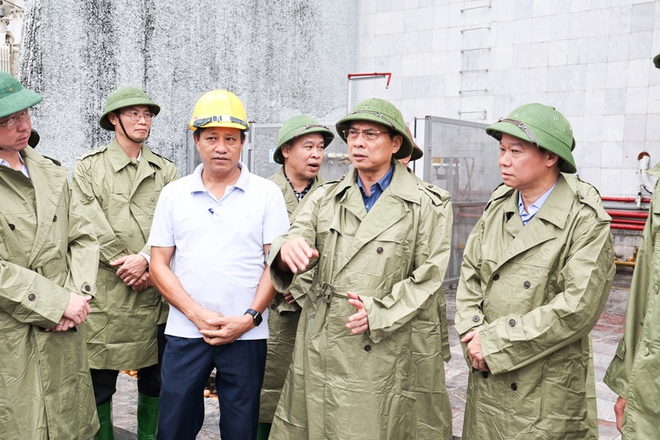 Hình ảnh lãnh đạo Chính phủ tại các 