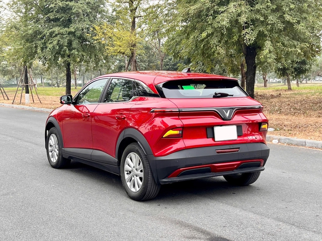 Chạy 3.000 km, VinFast VF6 tiêu chuẩn bán lại giá bất ngờ- Ảnh 4. Chạy 3.000 km, VinFast VF6 tiêu chuẩn bán lại giá bất ngờ- Ảnh 4.