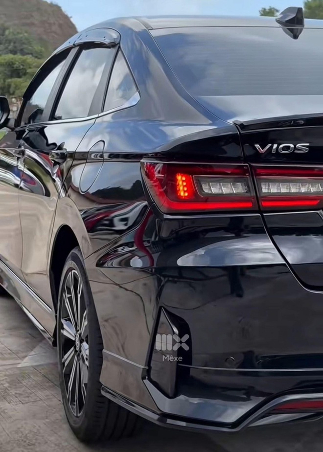 Ảnh thực tế Toyota Vios thế hệ mới về Việt Nam, đại lý báo giá dự kiến- Ảnh 4. Ảnh thực tế Toyota Vios thế hệ mới về Việt Nam, đại lý báo giá dự kiến- Ảnh 4.