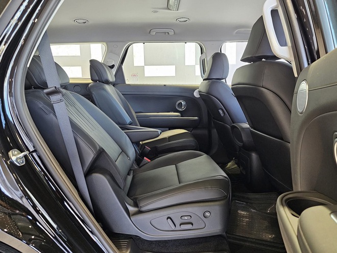 Cận cảnh Hyundai Palisade 2025 tại đại lý: Nội thất gây tranh cãi- Ảnh 7.