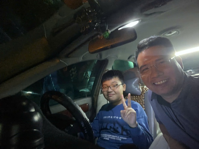 Sự thật bất ngờ về clip con trai 12 tuổi lái xe ôtô chở bố đã uống rượu về nhà- Ảnh 4. Sự thật bất ngờ về clip con trai 12 tuổi lái xe ôtô chở bố đã uống rượu về nhà- Ảnh 4.