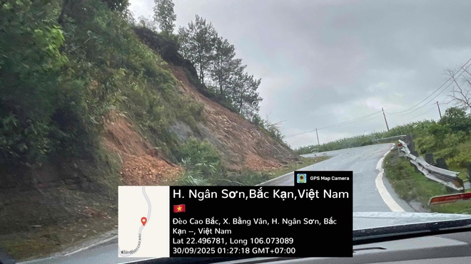 Nỗ lực thông xe QL3 qua Cao Bằng, Bắc Kạn - Ảnh 3.