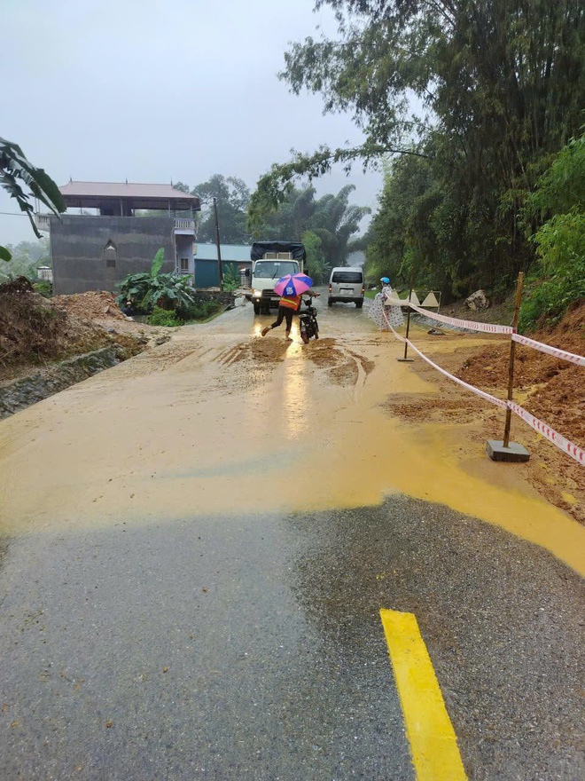 Nỗ lực thông xe QL3 qua Cao Bằng, Bắc Kạn - Ảnh 12.