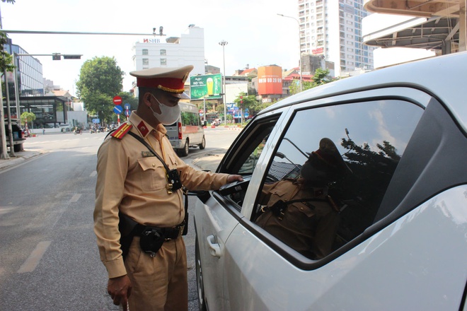 Đồng loạt kiểm tra nồng độ cồn trên toàn quốc - Ảnh 2.