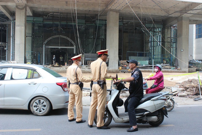 Đồng loạt kiểm tra nồng độ cồn trên toàn quốc - Ảnh 3.