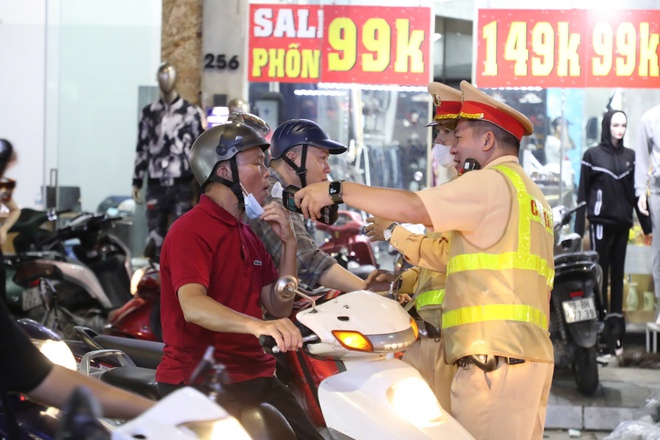 Hai ngày tổng kiểm soát, CSGT toàn quốc phát hiện gần 3 nghìn tài xế 