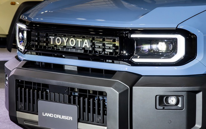 Ngắm Toyota Land Cruiser FJ 2026 ngoài đời thực, dân off-road mê mẩn - Ảnh 4.