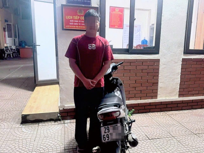 Cục trưởng CSGT chỉ đạo truy tìm xử lý thanh niên che biển số xe máy gây bức xúc dư luận xã hội
- Ảnh 3.