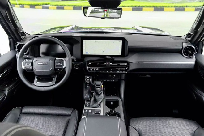 Toyota Land Cruiser Prado 2025 lăn bánh 2.000 km, người dùng mất cả tỷ đồng - Ảnh 4.