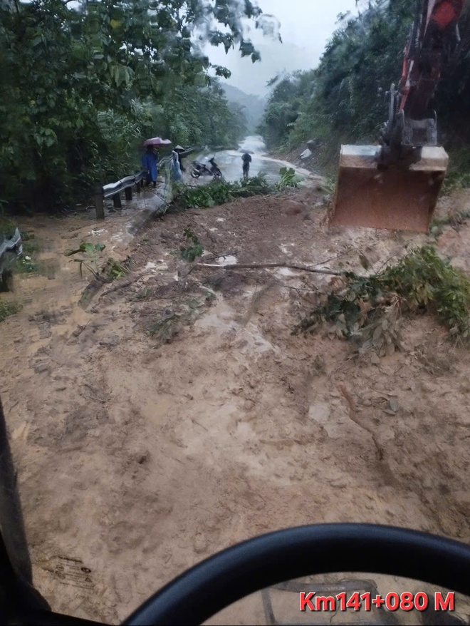 Đường Hồ Chí Minh qua Thái Nguyên nhiều điểm bị tắc - Ảnh 3.