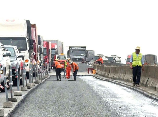Căng sức đảm bảo giao thông tuyến QL1: Giữ mạch giao thông an toàn, thông suốt - Ảnh 10.