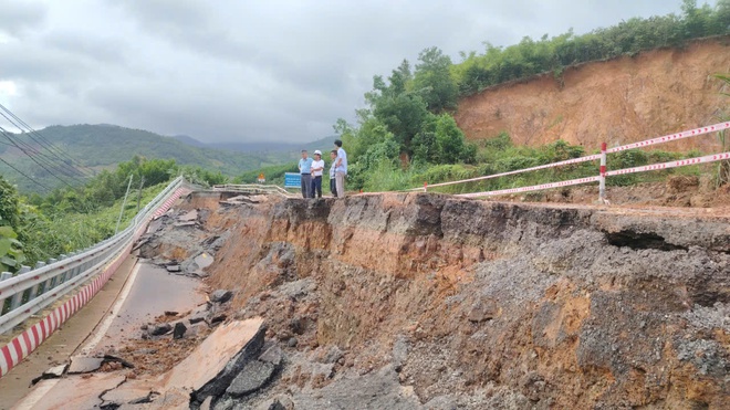 Video toàn cảnh sụt lở trên tuyến QL27C qua đèo Khánh Lê nối Khánh Hoà - Lâm Đồng - Ảnh 17.