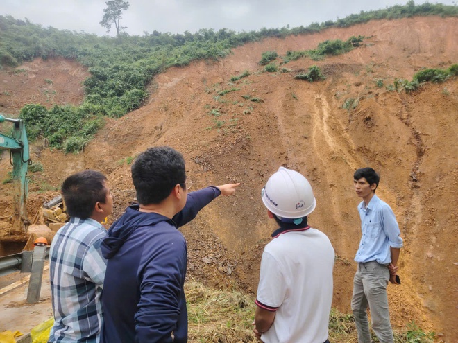 Video toàn cảnh sụt lở trên tuyến QL27C qua đèo Khánh Lê nối Khánh Hoà - Lâm Đồng - Ảnh 15.