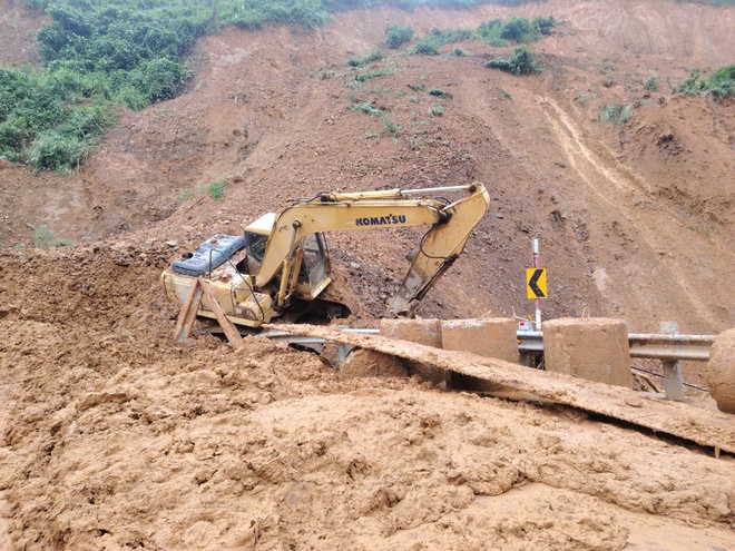 Video toàn cảnh sụt lở trên tuyến QL27C qua đèo Khánh Lê nối Khánh Hoà - Lâm Đồng - Ảnh 7.