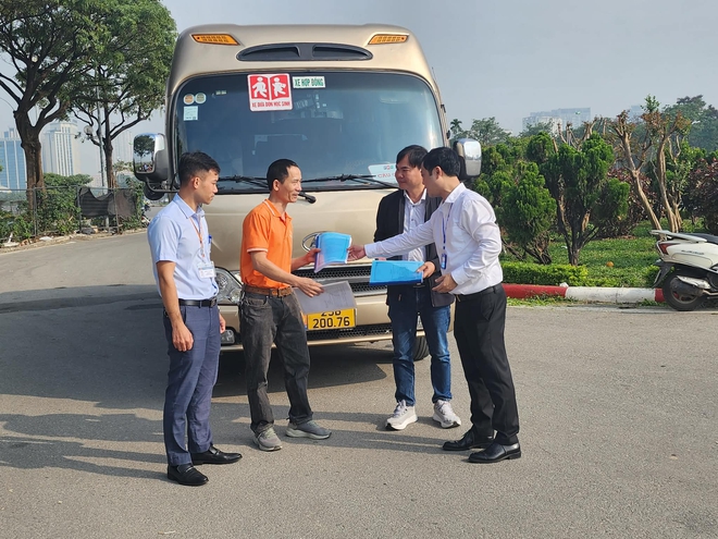Hà Nội kiểm tra điều kiện an toàn xe ô tô đưa đón học sinh- Ảnh 6.