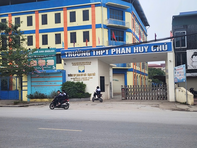 Hà Nội tuyên truyền ATGT trong nhà trường, ngoài đường CSGT hóa trang 