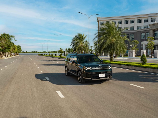 Hyundai Santa Fe hybrid chốt giá 1,369 tỷ đồng ở Việt Nam- Ảnh 3. Hyundai Santa Fe hybrid chốt giá 1,369 tỷ đồng ở Việt Nam- Ảnh 3.