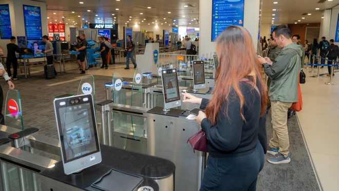 Sản lượng khách tại Nội Bài dự báo đạt đỉnh gần 115.000 lượt ngày cao điểm kỳ nghỉ Tết Dương lịch - Ảnh 8.
