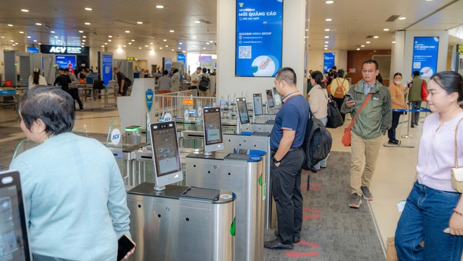 Sản lượng khách tại Nội Bài dự báo đạt đỉnh gần 115.000 lượt ngày cao điểm kỳ nghỉ Tết Dương lịch - Ảnh 9.