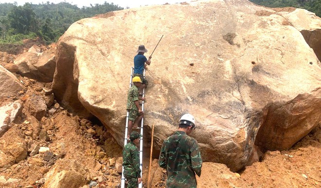 Cận cảnh Cận cảnh