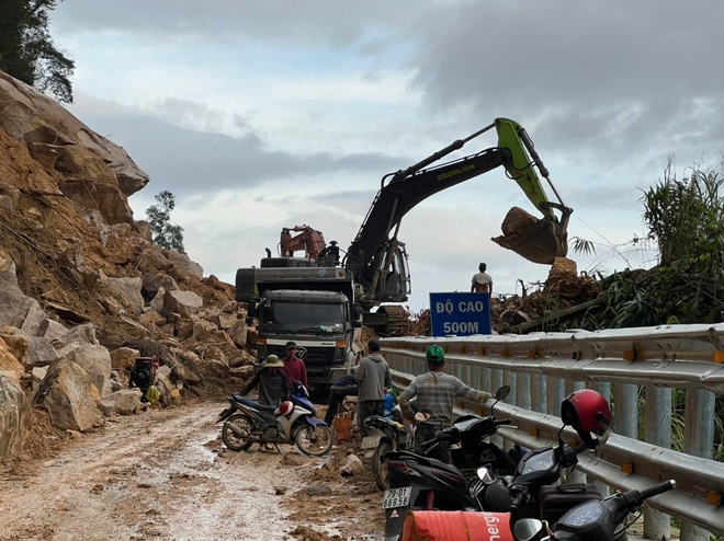 Cận cảnh Cận cảnh