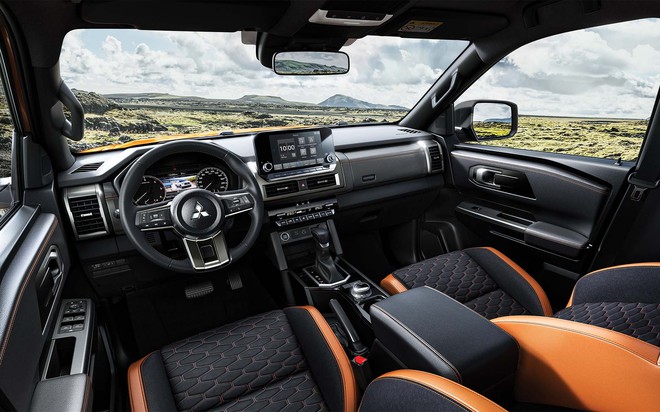 Giá xe Mitsubishi Triton lăn bánh tháng 3/2025: Giảm không phanh đấu Ford Ranger- Ảnh 4. Giá xe Mitsubishi Triton lăn bánh tháng 3/2025: Giảm không phanh đấu Ford Ranger- Ảnh 4.