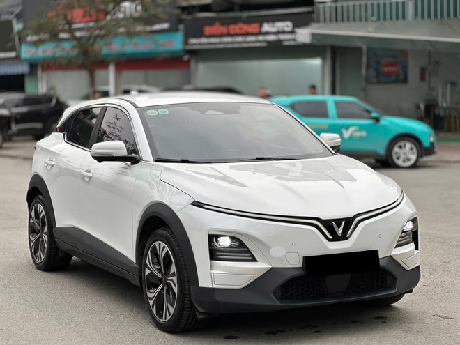Giá xe VinFast VF6 lăn bánh tháng 3/2025: Giảm giá khiến KIA Seltos, Hyundai Creta dè chừng- Ảnh 2.