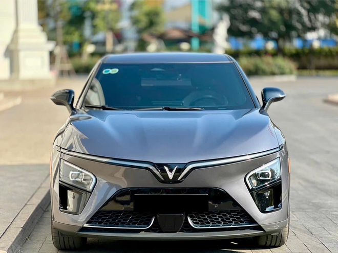 Giá xe VinFast VF7 lăn bánh tháng 3/2025: Rẻ hơn Mazda CX-5, Honda CR-V- Ảnh 3.