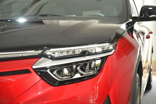 Giá xe VinFast VF8 lăn bánh tháng 3/2025: Rẻ hơn Hyundai Santa Fe, Ford Everest - Ảnh 5.