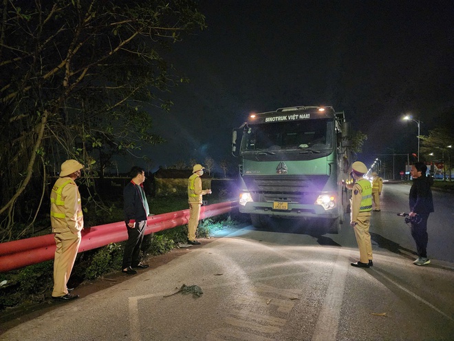 CSGT Hà Nội tuần tra 