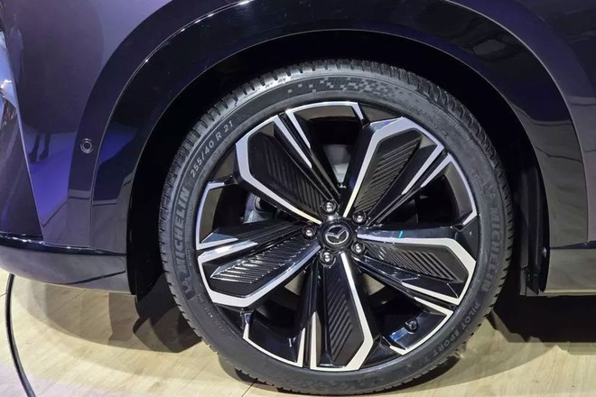 Ảnh thực tế Mazda EZ-60 mới ra mắt toàn cầu, sẽ về Việt Nam? - Ảnh 4.