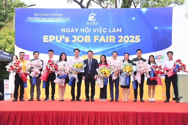 EPU’s Job Fair 2025 – Cầu nối giữa sinh viên và doanh nghiệp trong kỷ nguyên số - Ảnh 2.