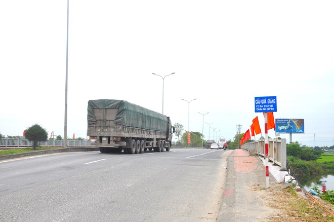 Bãi tập kết chất thải trái phép xâm phạm hành lang cầu, đường bộ QL1 qua Đà Nẵng- Ảnh 10.