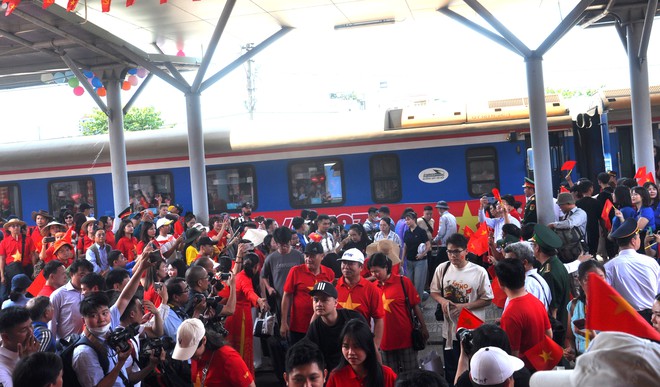 Đón đôi tàu Thống nhất non sông tại Ga Đà Nẵng - Ảnh 6.