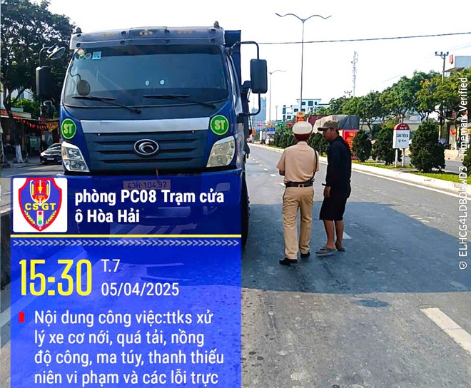 Xe chở chất thải chạy bất chấp vào đường cấm ở Đà Nẵng: CSGT mật phục xử lý loạt trường hợp vi phạm- Ảnh 4.