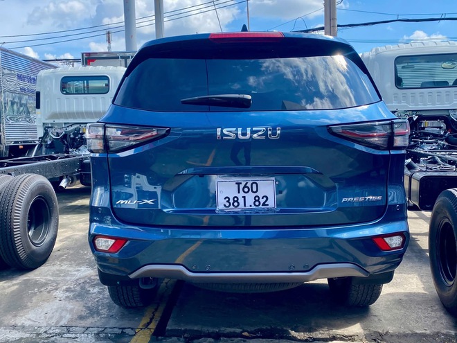 Xe ế Isuzu Mu-X tiếp tục giảm giá xả kho kịch sàn, khách Việt vẫn quay lưng nói thẳng lý do - Ảnh 3.