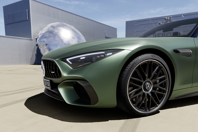 Mercedes-AMG SL 63 S E Performance trở lại Việt Nam - Ảnh 2.