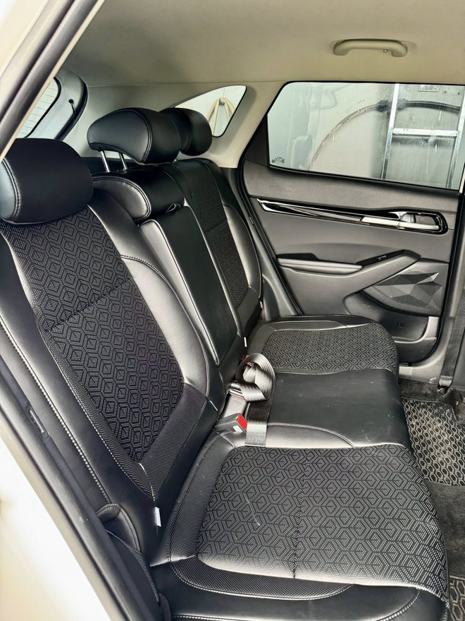 Lăn bánh 293 km, KIA Seltos bán lại giá khó tin - Ảnh 5.