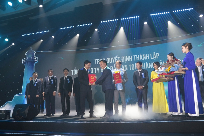 70 năm truyền thống bảo đảm an toàn hàng hải Việt Nam: Viết tiếp sứ mệnh dẫn đường - Ảnh 3.