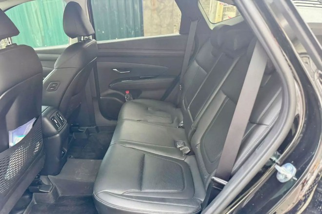 Hyundai Tucson mới đăng ký đã rao bán rẻ hơn hàng trăm triệu - Ảnh 6.